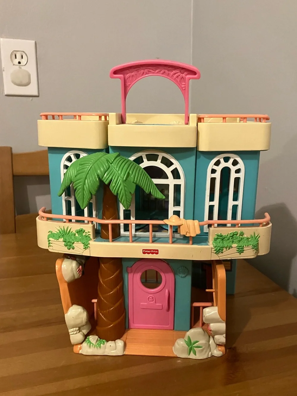Vintage Fisher-Price Sweet Streets Beach House Playset